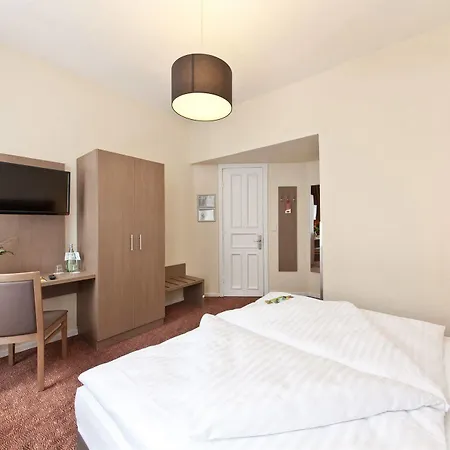 Hotel Alster Amburgo