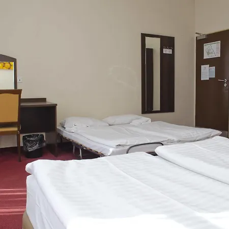 Polo Am Zob Hotel 3*