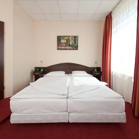 Polo Am Zob Hotel