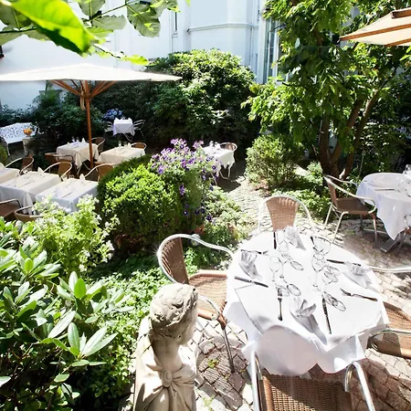 Aussen Alster Hotel 4*