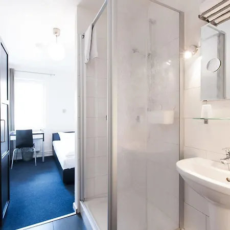 Arcade Hotel&hostel Hotel 2*