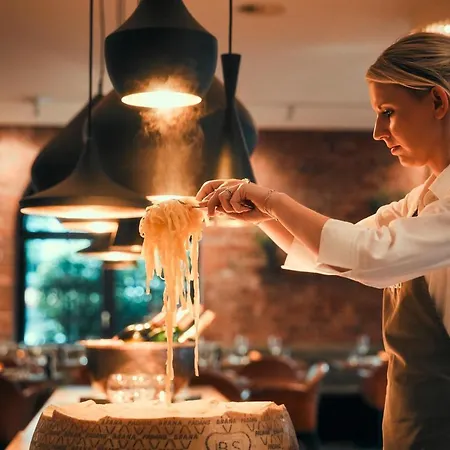 Hotel Gastwerk 4*