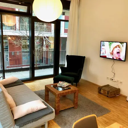Elbapartments Am Kaiserkai 3*