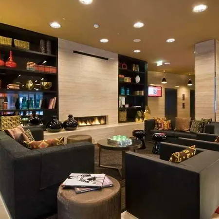 Aparthotel Adina Michel 4*