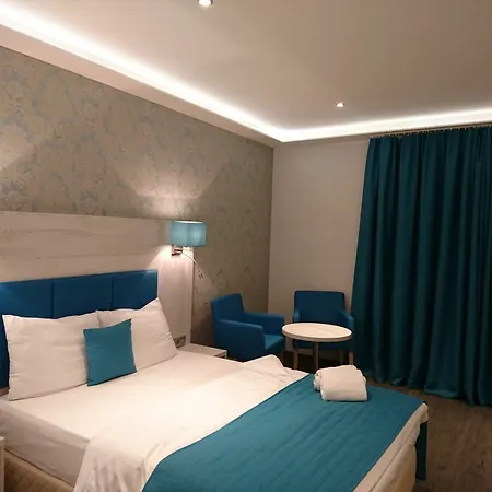 Budapester Hof 2*