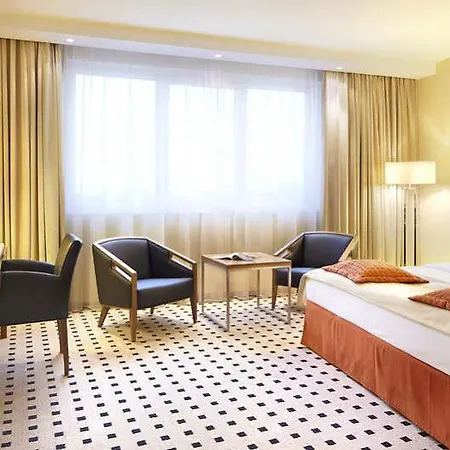 Radisson Blu Hotel, Airport 4*
