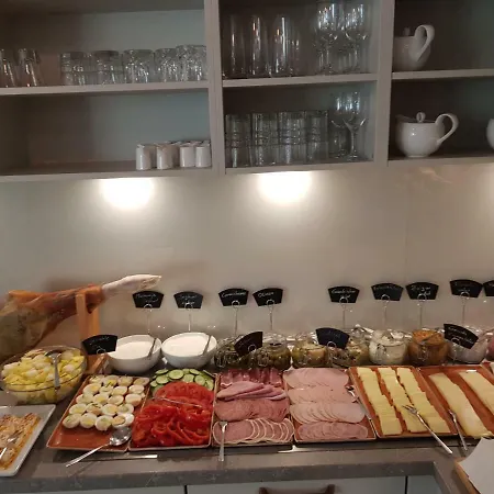 Hotel Apricot 3*