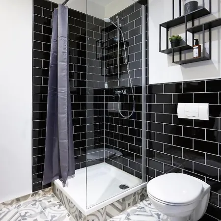 Aparthotel Phnx 3*