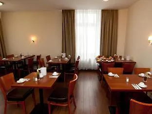ノヴム コンチネンタル ハンブルグ ハウプトバーンホフ 3* ハンブルク