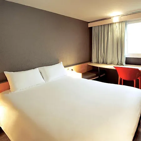 Ibis Alsterring Amburgo