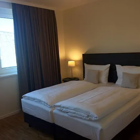 Stay! Boardinghouse Hotel 3*