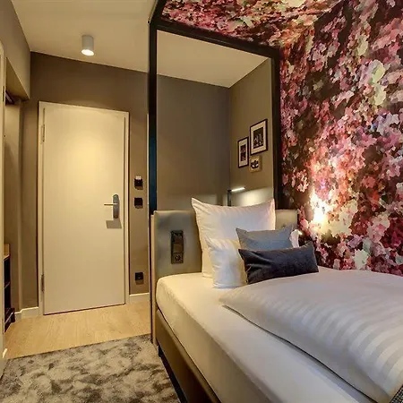 Vienna House Easy By Wyndham Hotel 3*