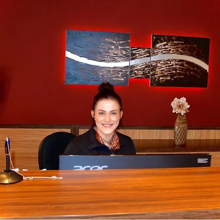 Hotel Harburger Hof 3*