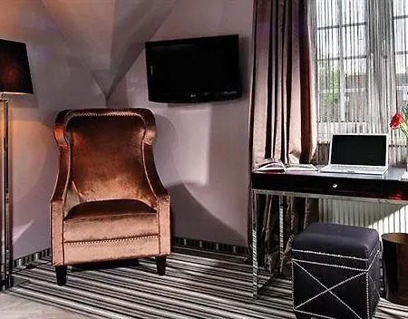 Boutique Poppenbütteler Hof Hotel 4*