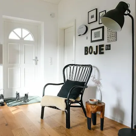 Apartment Boje 16 *