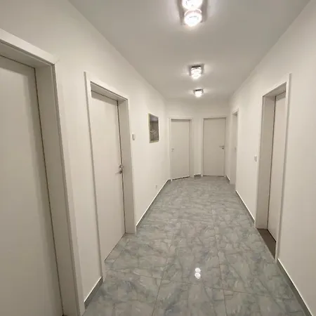 Homestay Sleep2fly Hamburg-airport *
