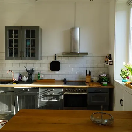Apartment Grosszuegige Altbauwohnung In Bestlage Hamburg
