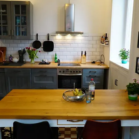 Apartment Grosszuegige Altbauwohnung In Bestlage Hamburg