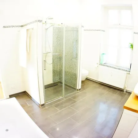 Apartment Grosszuegige Altbauwohnung In Bestlage Hamburg