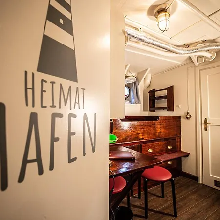Feuerschiff Hotel Hamburg