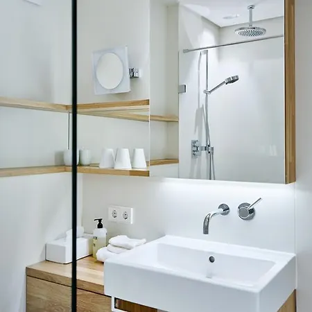 Wedina An Der Alster Hotel 4*