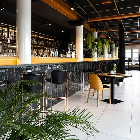 Hotel Ginn Elbspeicher 4*