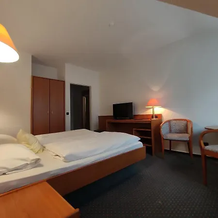 Hotel Condi *