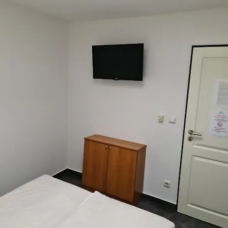 Shop 23 Bed & Breakfast