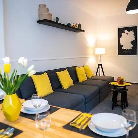 Apartment Spacious 3 Bedroom *
