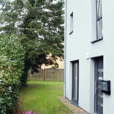 Exklusives Ferienhaus West! Apartment *