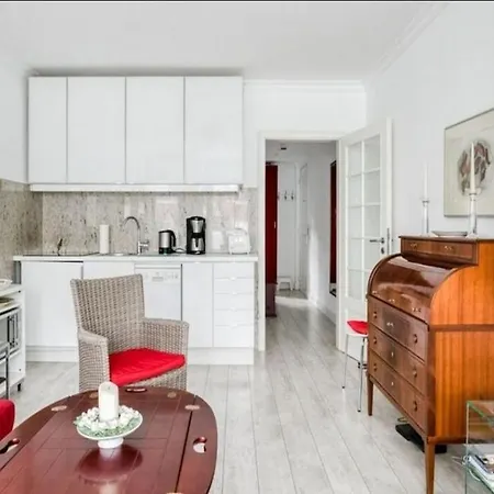Niendorf-suite Apartment *