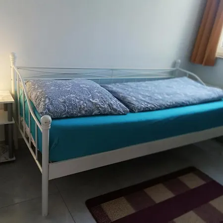 Hostel The *