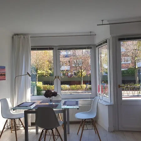 Niendorf-suite Apartment *