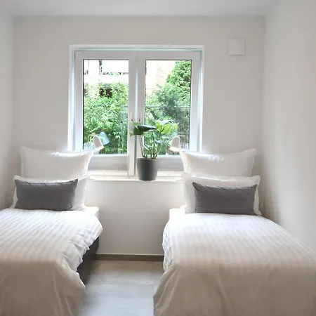 Apartment Familienfreundliche Neubauwohnung Mit Terrasse Hamburg
