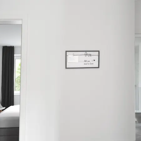 Familienfreundliche Neubauwohnung Mit Terrasse Apartment
