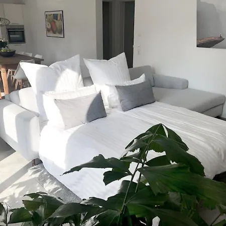 Familienfreundliche Neubauwohnung Mit Terrasse *