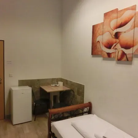 Stadtpark Guest house *