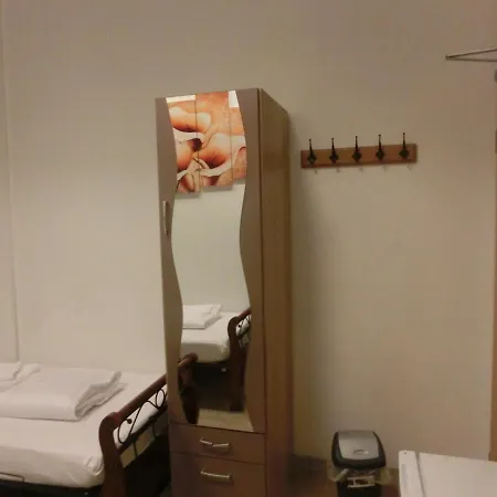 Stadtpark Guest house *