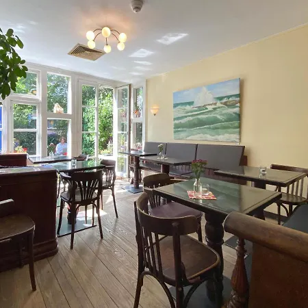 酒店 汉西汀女性酒店 - 仅限女性