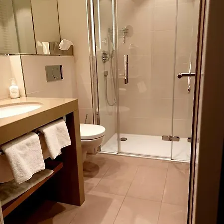 Hotel Panorama Hamburg-harburg 4*