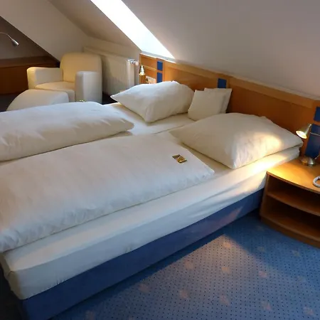 Forsthaus Bergedorf 3*