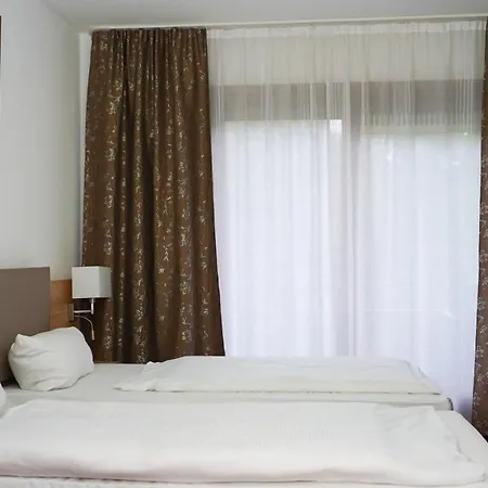 Hotel Itm Deutsches Haus 3*