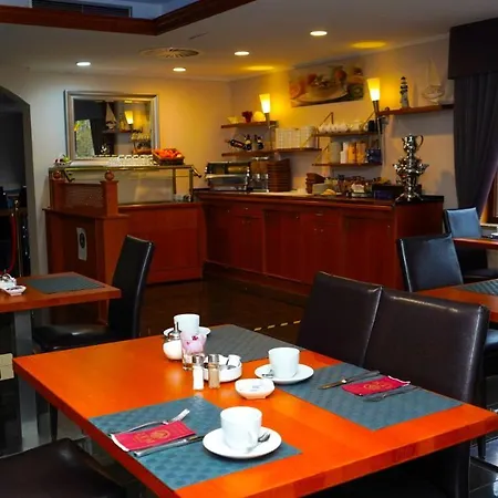 Hotel Itm Deutsches Haus 3*