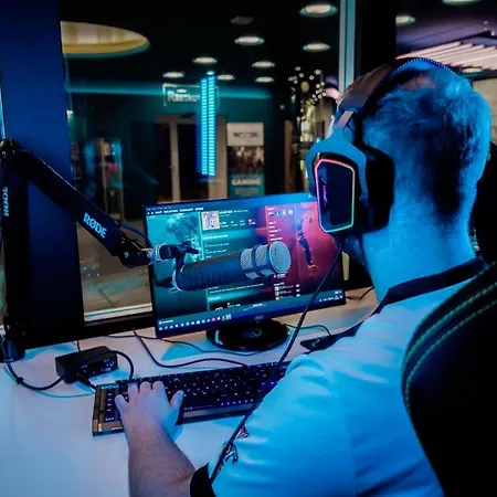 Rcadia Gaming House Bed & Breakfast Hamburg