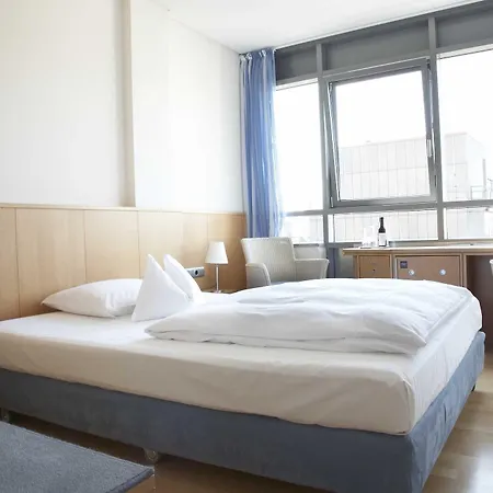Hotel Baseler Hof 4*