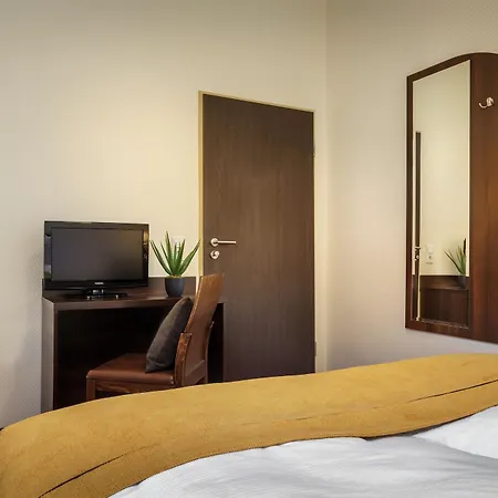 Novum Eleazar Center Hotel 4*