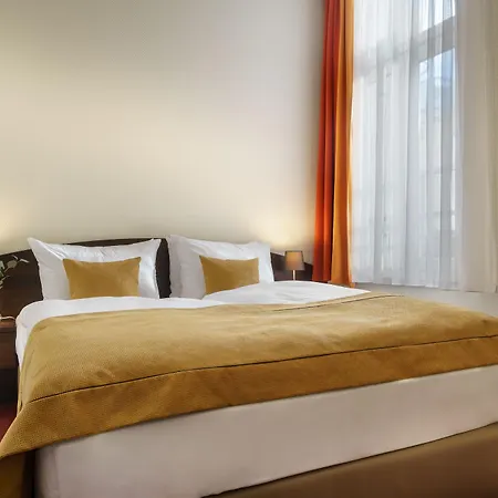 Hotel Novum Eleazar Center 4*