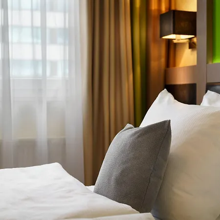 - The Niu, Fusion St. Georg By Ihg Hotel