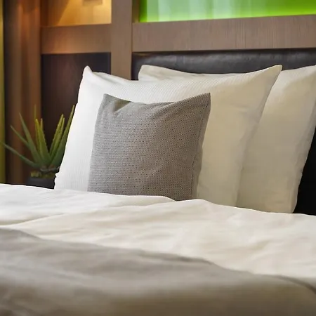- The Niu, Fusion St. Georg By Ihg