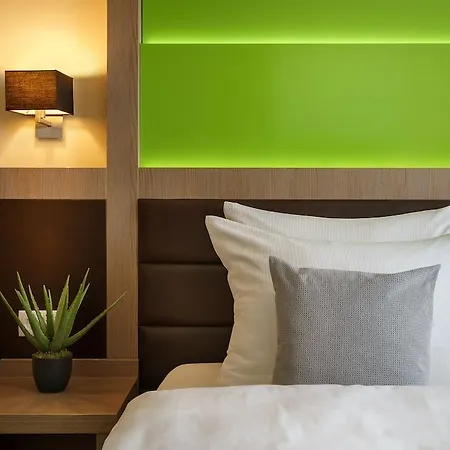 - The Niu, Fusion St. Georg By Ihg Hamburgo
